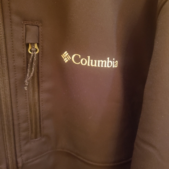 Columbia water resistant jacket - Picture 2 of 3